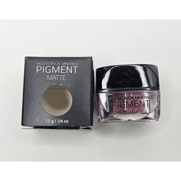 Younique Moodstruck Minerals Pigment Matte Vulnerable New in Box - Picture 1 of 5